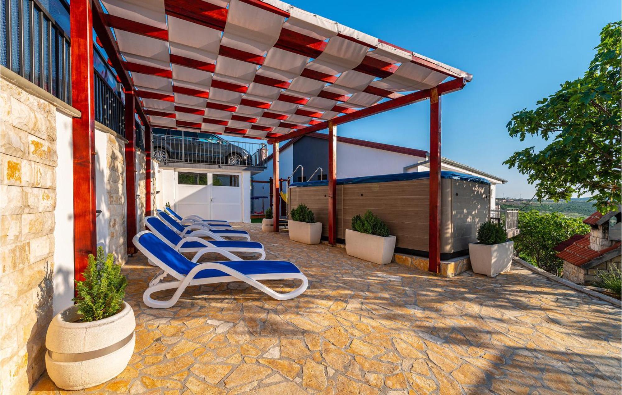 Awesome apartment in Rovanjska with 4 Bedrooms&WiFi Buitenkant foto